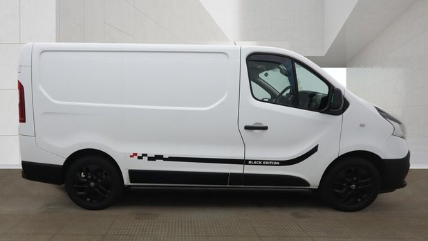Nissan NV300 SWB L1H1 Low Roof Air Con Alloys Sensors EURO 6 NO VAT 3