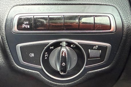 Mercedes-Benz C Class C350 E SPORT 32