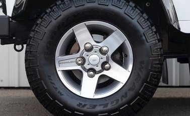 Land Rover Defender 90 Landmark 10