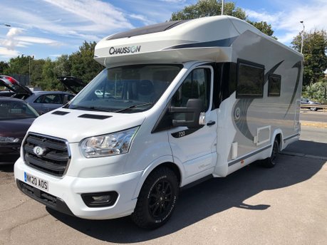 Chausson Titanium 720 Titanium 720 Automatic 6 Berth 3500Kg only 5000 miles 15