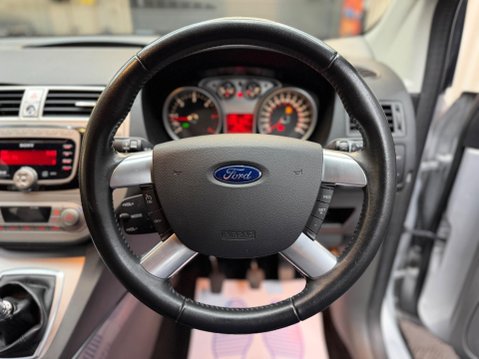 Ford Kuga 2.0 TDCi Titanium AWD Euro 5 5dr 55