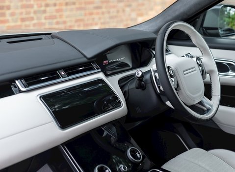 Land Rover Range Rover Velar D300 HSE First Edition 16