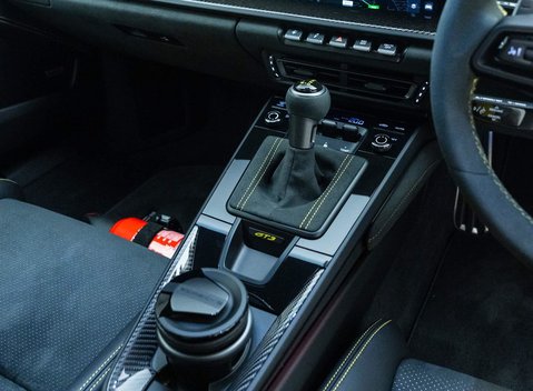 Porsche 911 GT3 (992) 13