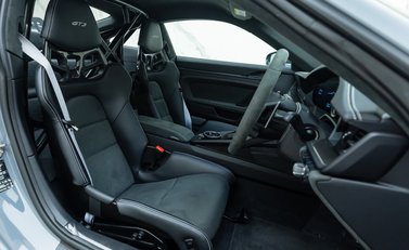 Porsche 911 GT3 (992) 14