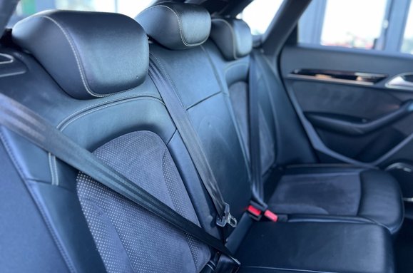 Audi Q3 2.0 TDI QUATTRO BLACK EDITION AUTO 24