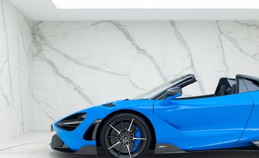 McLaren 765LT Spider 32