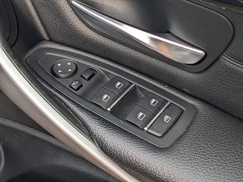 BMW 3 Series 320I M SPORT 25