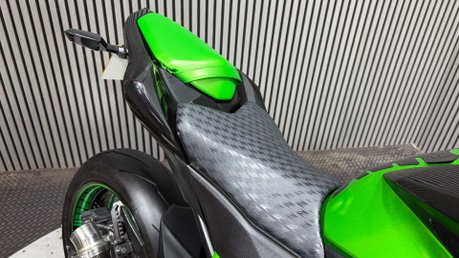 Kawasaki Z 2015 ONLY 8K STUNNING EXAMPLE LONG MOT 800CC NAKED 37