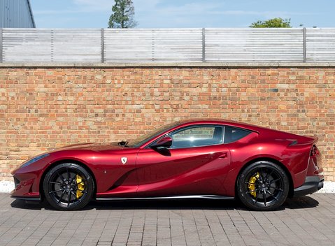 Ferrari 812 Superfast 2