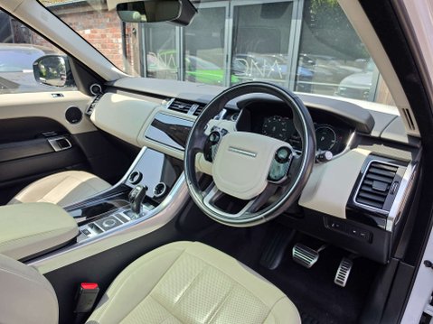 Land Rover Range Rover Sport 2.0 Range Rover Sport HSE Silver P400e Auto 4WD 5dr 9