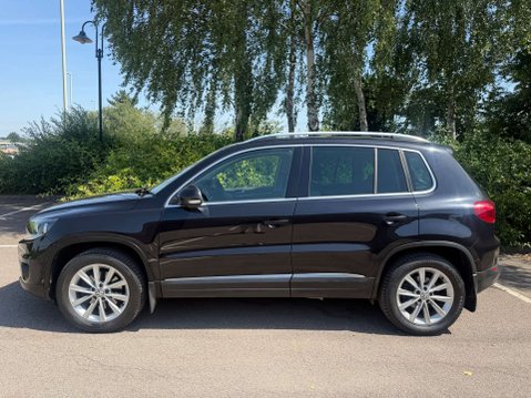 Volkswagen Tiguan 2.0 TDI BlueMotion Tech SE SUV 5dr Diesel Manual 4WD Euro 5 (s/s) (140 ps) 9