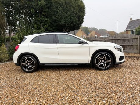 Mercedes-Benz GLA 2.1 GLA220d AMG Line (Premium Plus) SUV 5dr Diesel 7G-DCT 4MATIC Euro 6 (s/ 5