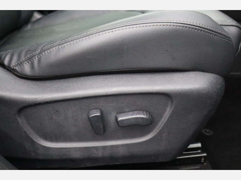 Nissan Qashqai 1.3 Qashqai Tekna DiG-T Semi-Auto 5dr 17