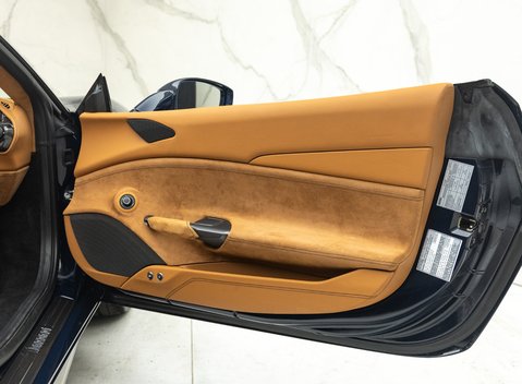 Ferrari 488 SPIDER 37