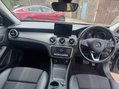 Mercedes-Benz GLA Class GLA 180 URBAN EDITION 8