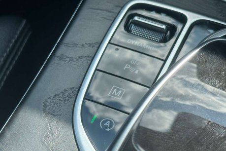 Mercedes-Benz GLC 2.1 GLC220d AMG Line SUV 5dr Diesel G-Tronic 4MATIC Euro 6 (s/s) (170 ps) 44