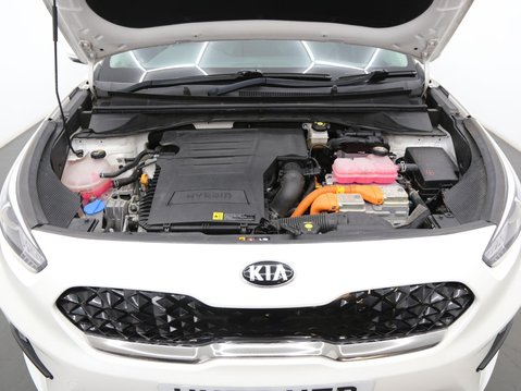Kia Niro 1.6 GDi 2 DCT Euro 6 (s/s) 5dr 28