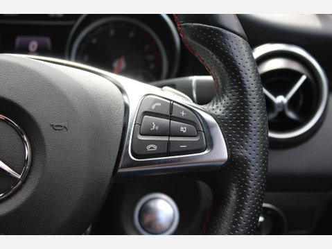 Mercedes-Benz GLA GLA 180 AMG LINE EDITION 18