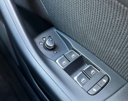 Audi Q3 2.0 Q3 S Line Edition TDI Quattro 4WD 5dr 60