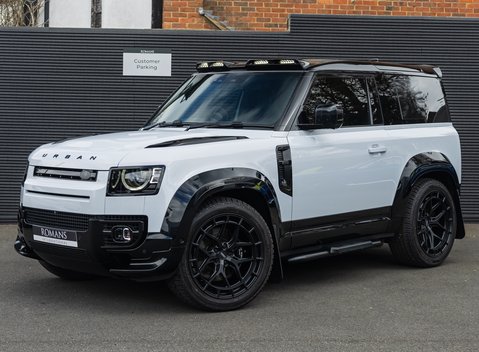 Land Rover Defender 90 V8 P525 URBAN 2