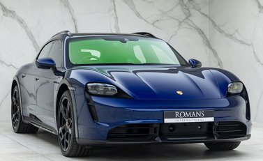 Porsche Taycan Turbo S Cross Turismo 1