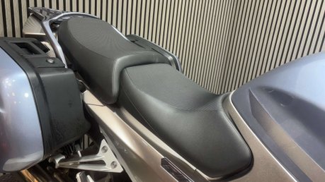 Yamaha FJR1300 2007 42K PANNIERS NEW MOT WARRANTY TOURER COMMUTER BIKE 41