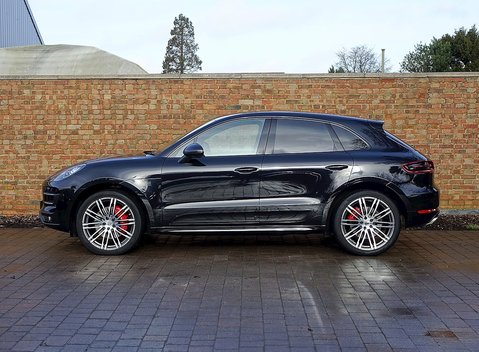 Porsche Macan Turbo 20