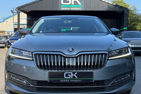 Skoda Superb SE L TSI DSG - FULL SKODA SERVICE HISTORY 12