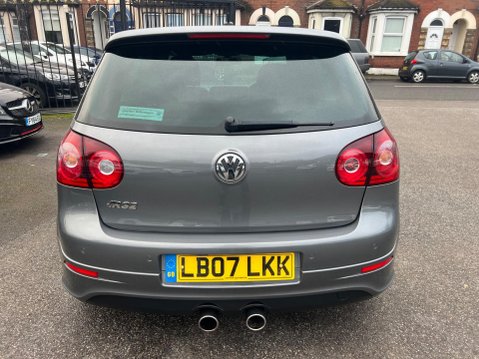 Volkswagen Golf 3.2 V6 R32 DSG 4Motion 5dr 5