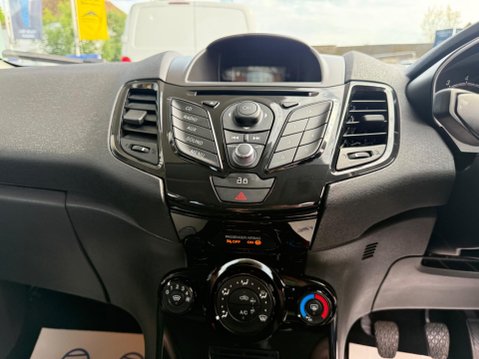 Ford Fiesta 1.25 Zetec Euro 5 5dr 14