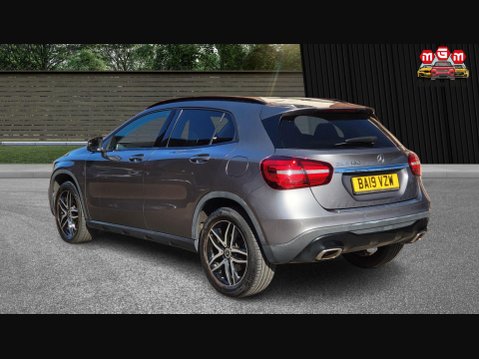 Mercedes-Benz GLA GLA 180 URBAN EDITION 5