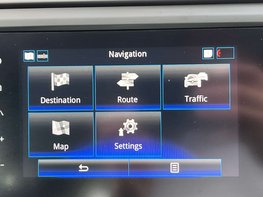 Renault Kadjar 1.5 Kadjar Iconic Blue dCi Auto 5dr 32
