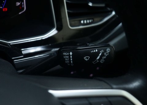 Volkswagen Polo 1.0 Polo R-Line TSi 5dr 38