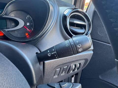 Renault Captur 0.9 TCe ENERGY Iconic Euro 6 (s/s) 5dr 15