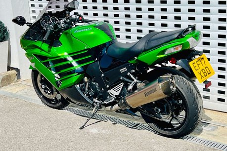 Kawasaki ZX ZZR 1400 22