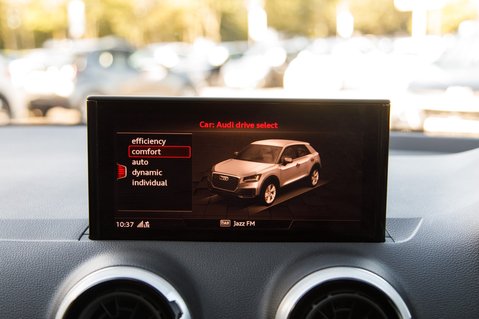 Audi Q2 TFSI S LINE 22