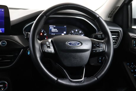 Ford Focus TITANIUM X 46