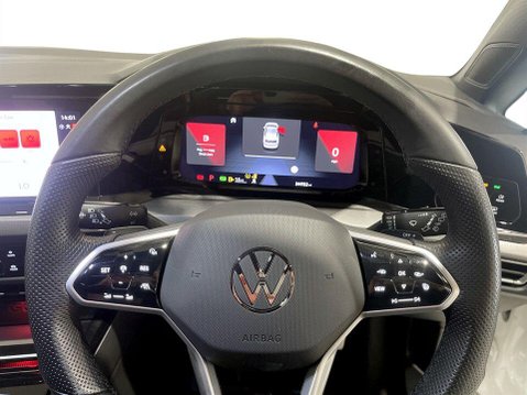 Volkswagen Golf 2.0 TDI GTD Hatchback 5dr Diesel DSG Euro 6 (s/s) (200 ps) Sat Nav 13
