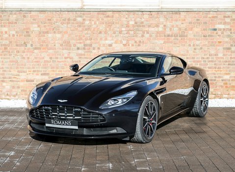 Aston Martin DB11 Launch Edition 6