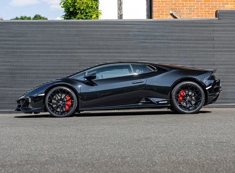 Lamborghini Huracan LP640-4 EVO 2