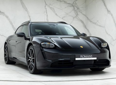 Porsche Taycan 4S Sport Turismo 1