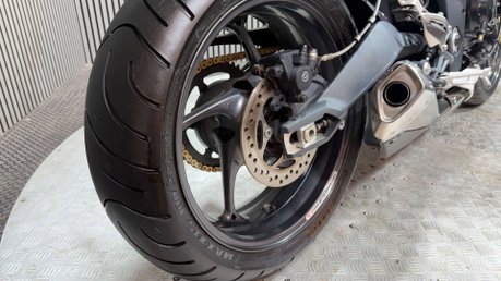 Triumph Street Triple 2013 ONLY 13K STUNNING EXAMPLE NEW MOT WARRANTY 34