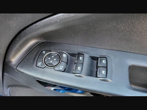 Ford Ecosport ST-LINE 31