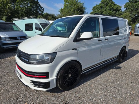 Volkswagen Campervan 15