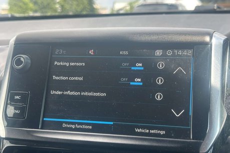 Peugeot 208 1.2 PureTech Tech Edition Hatchback 5dr Petrol Manual Euro 6 (s/s) (82 ps) 44