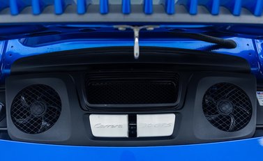 Porsche 911 Carrera 4 GTS (991.2) British Legends Edition 35