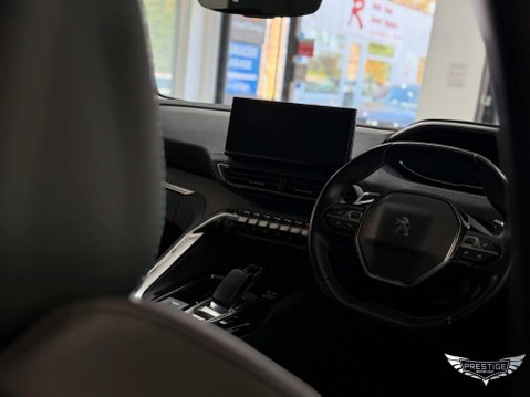 Peugeot 3008 1.6 13.2kWh Allure Premium e-EAT Euro 6 (s/s) 5dr 67