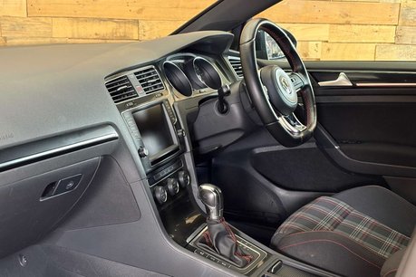 Volkswagen Golf 2.0 TSI BlueMotion Tech GTI Hatchback 5dr Petrol DSG Euro 6 (s/s) (220 ps) 8