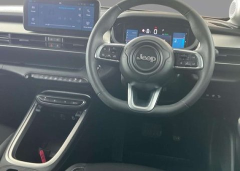 Jeep Avenger 54kWh Summit SUV 5dr Electric Auto (156 ps) 9