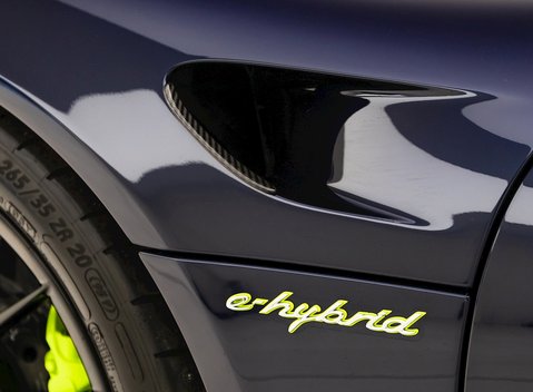 Porsche 918 Spyder Weissach 27